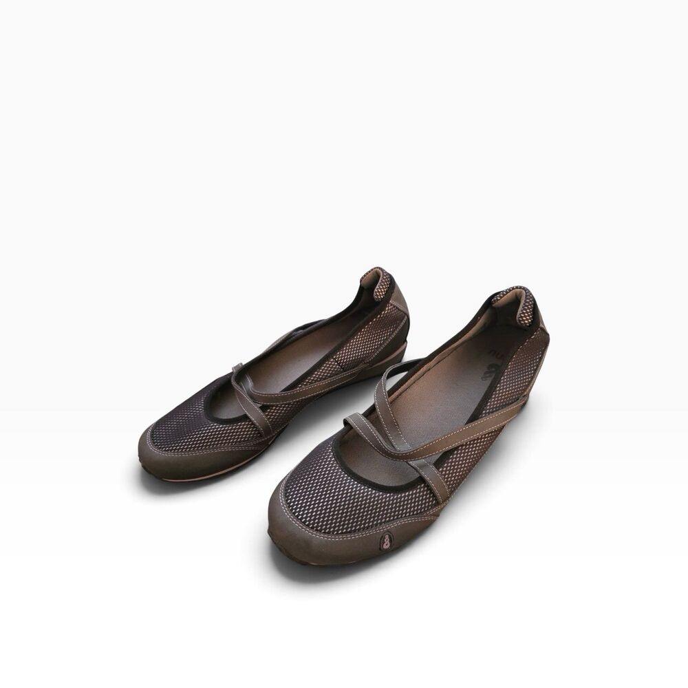 Ahnu Slip-on Women’s Mary Jane Gray Flats US 10 Outdoors Athleisure Shoes